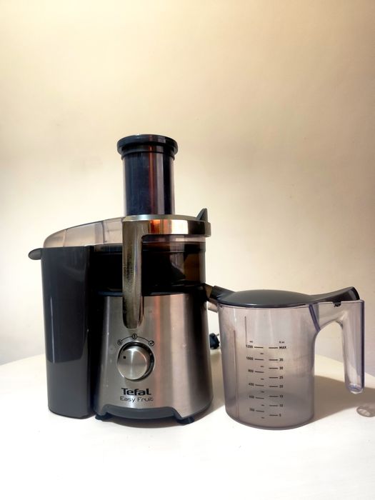 Storcător Tefal Easy Fruit ZE610D38