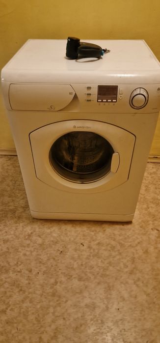 Пералня аристон автоматична
