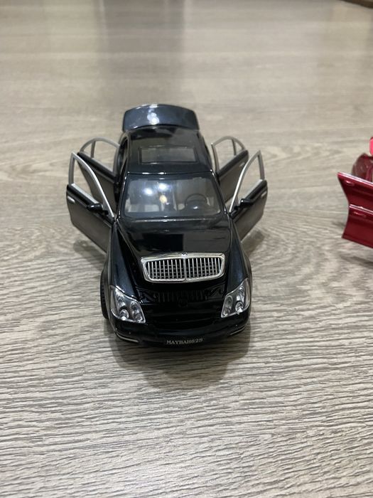 Машинки отличное сост