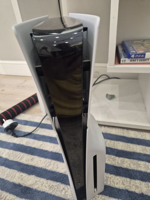 Продается Play Station 5