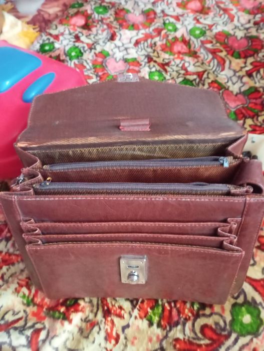 Барсетка в отличном состоянии