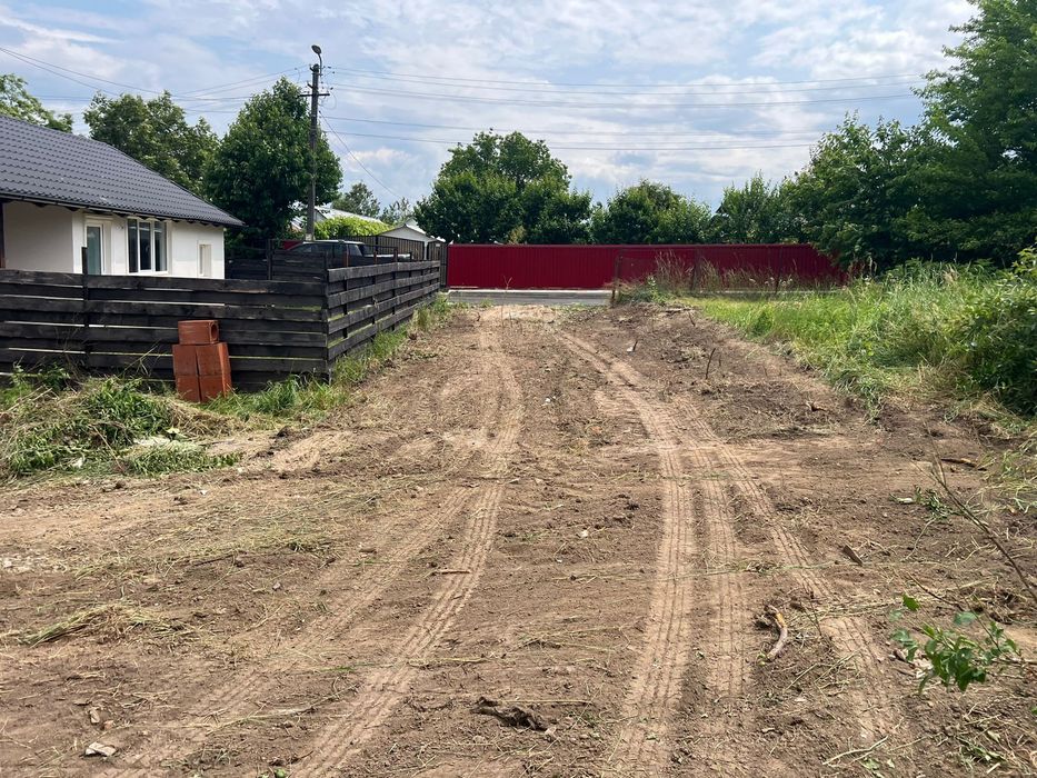 Teren Intravilan Botosani 1270 mp  - acces Strada Liliacului nr 4A si Strada Iuliu Maniu