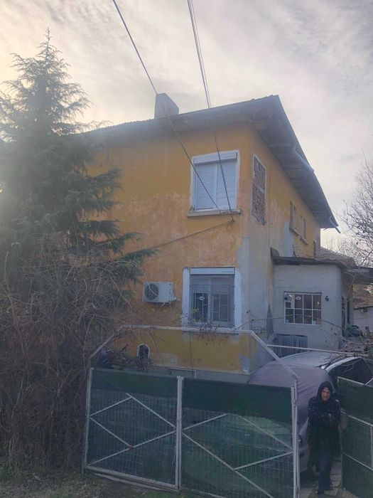 Продава се Многостаен апартамент в Димитровград - 256 кв.м за 106 €/кв.м - Снимка #1