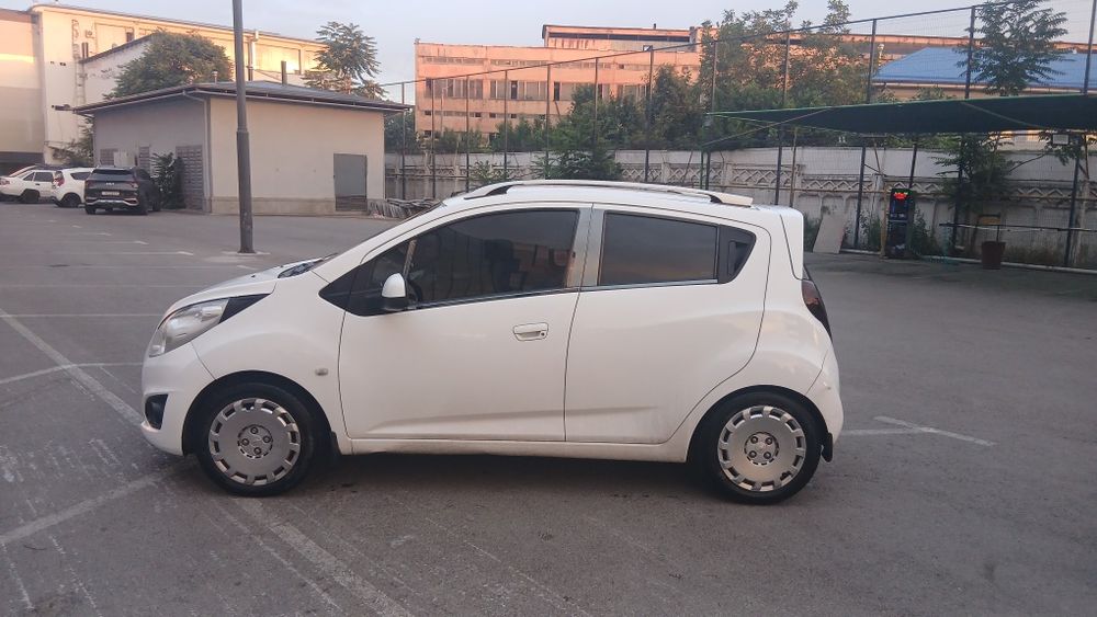 Arenda Nasiya Savdoga Spark A/T 4-pazitsa