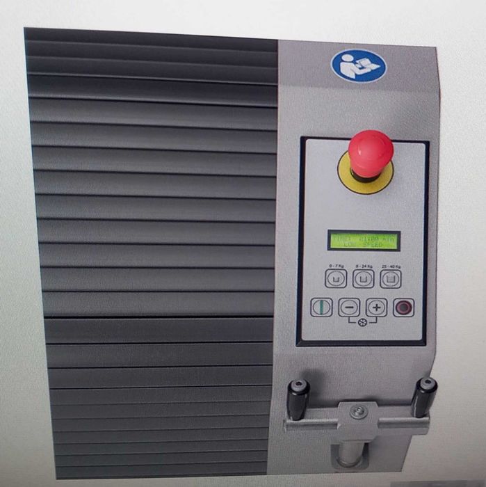 Продавам машина шейкър за разбиване на боя запазена работеща ...