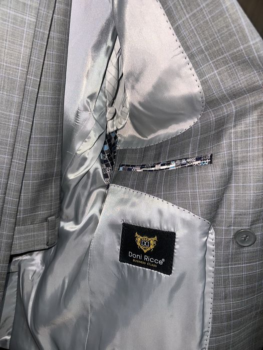 Простам свабедный костюм