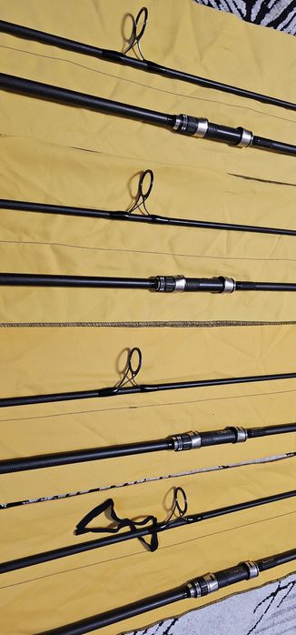 Vând 4 bete bananarods t45 12 ' 3,25lbs