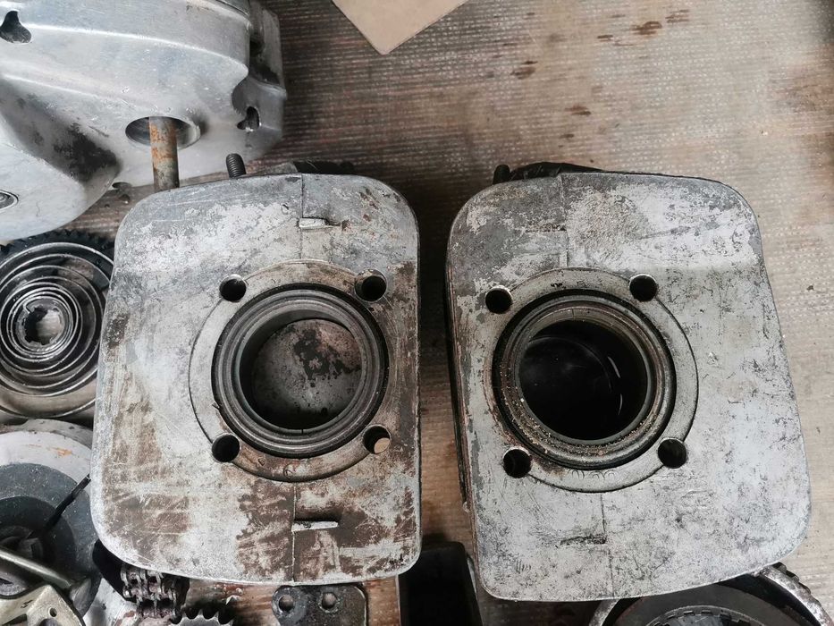 Мотозапчасти продам.