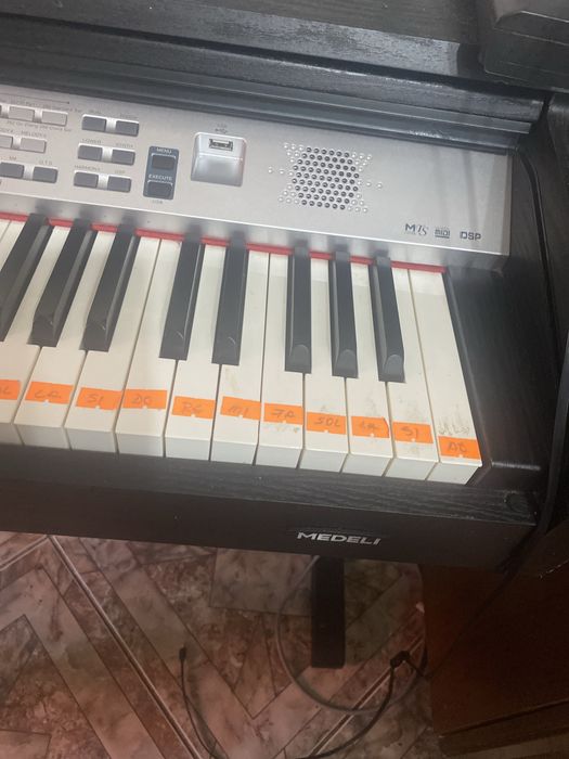 Pianina Medeli DP 500