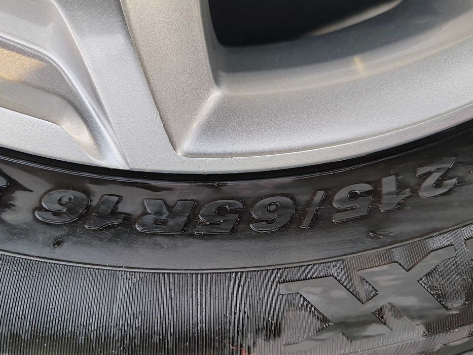 Vând set original jante/roți M+S pentru DACIA DUSTER, 215/65/16