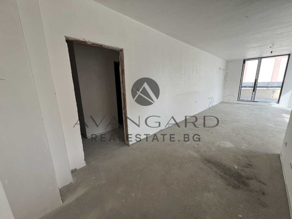 Продава се Тристаен апартамент в Пловдив, Христо Смирненски - 135 кв.м за 1208 €/кв.м - Снимка #2