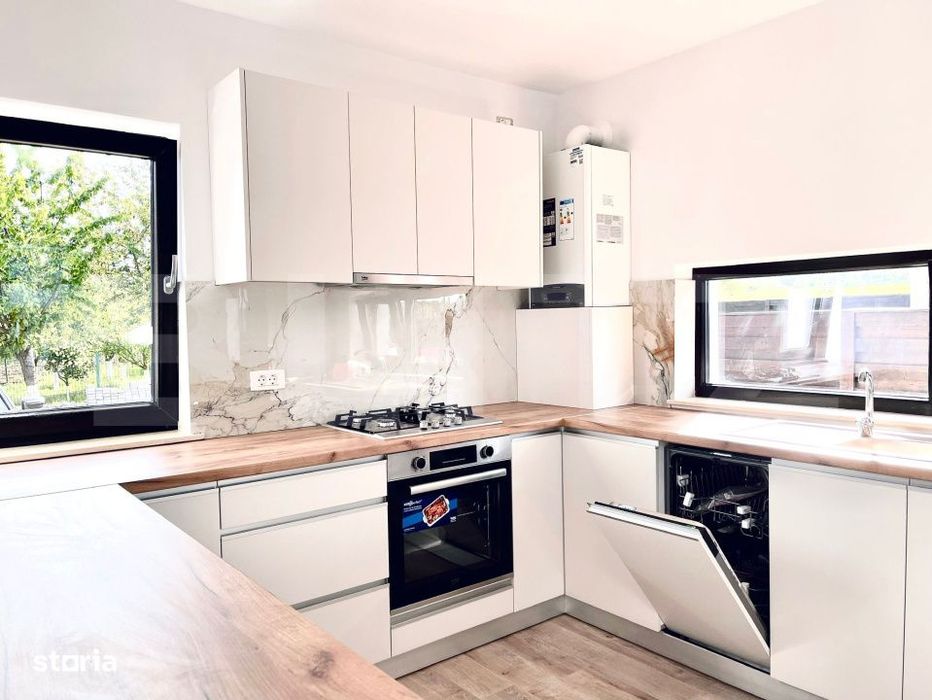 Casa moderna, tip duplex, de inchiriat, 88 mp + 200 mp teren, zona Lis