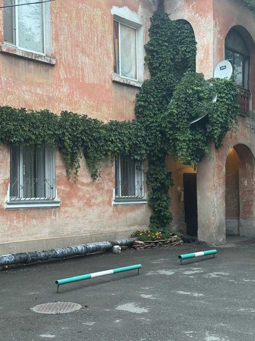 Продается 3- комн квартира