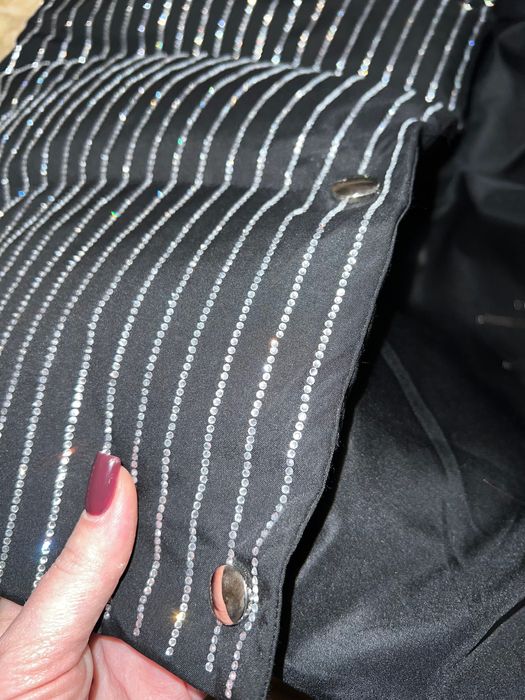 Vestă superbă cu strasuri! Strălucește ireal de frumos!