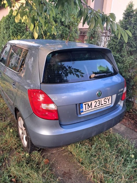 SKODA Fabia 2011 — imagine 3