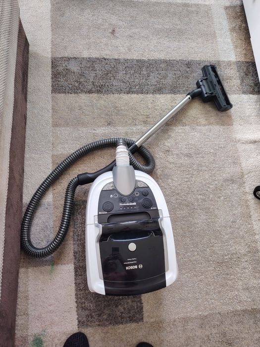 Прахосмукачка Bosch BWD421PRO, за сухо и мокро почистване
