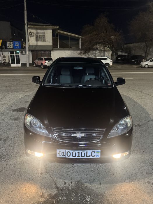 Qora jentra 2022 yil 82min km yurgan ozimiki Tozza faqat parokda bor