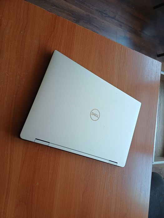 Dell Precision 4K IGZO IPS 2 in 1/Core i7- 8706G/Quadro P1000/16GB DDR4/512GB SSD