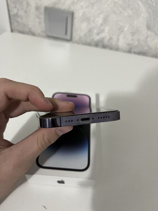 Продам iPhone 14pro