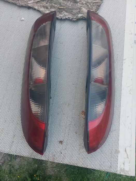 Vând triple corsa C