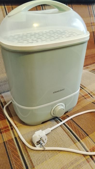 Sterilizator de biberoane