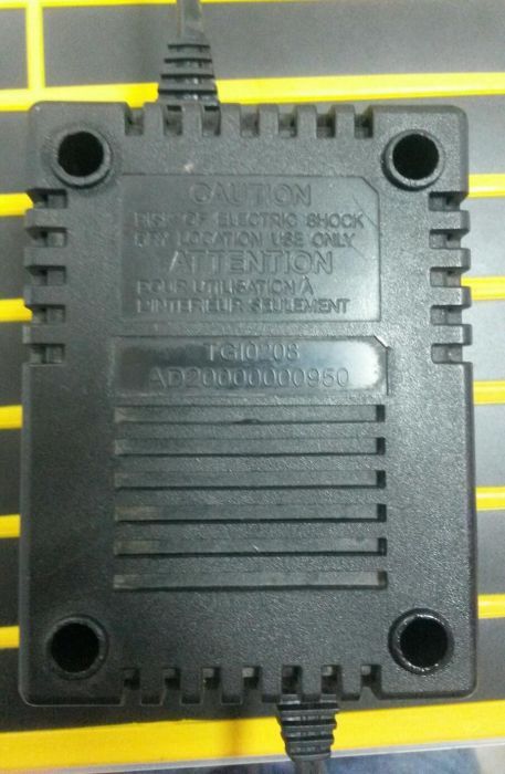 Блок питания(оригинал)12V~4.2А