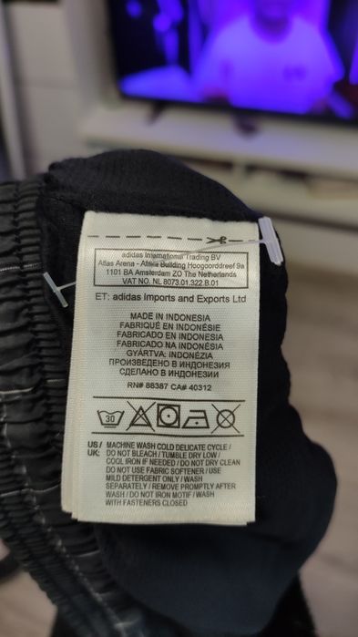 Adidas size S мъжки къси панталони шорти в отлично състояние