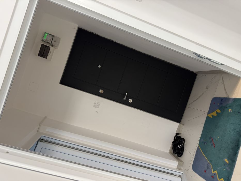 Vand garsonieră complet renovată și mobilată – Cartier Prundu, Pitești