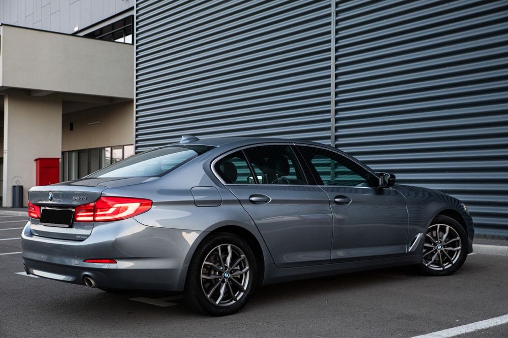BMW 5 Series 2019 — imagine 4