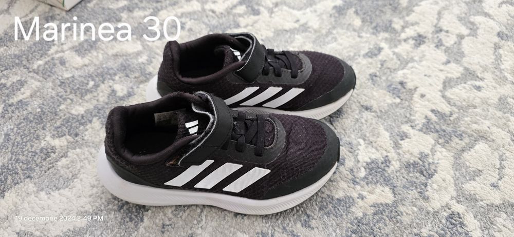 Vand adisasi, ghete Adidas marime 28 - 30