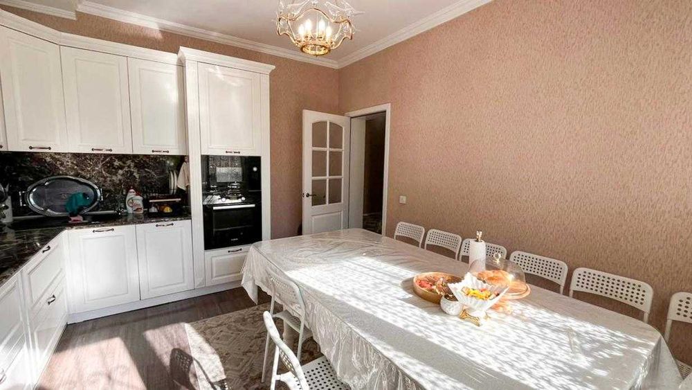 Продается дом в центре города Константин Империя