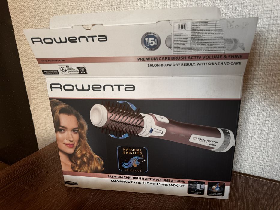 Фен-щетка в отличном состоянии