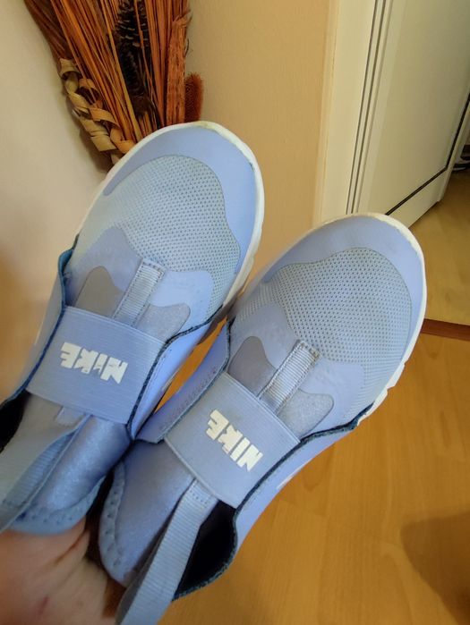 Маратонки Nike uk 5 eur 38