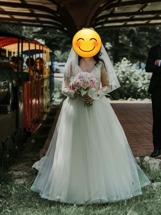 Vând rochie mireasa