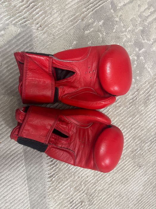 Перчатки для бокса