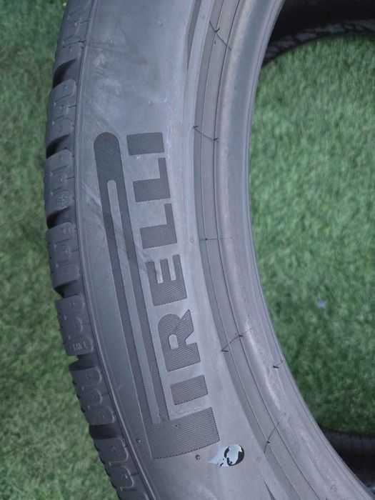 275 40 21 pirelli
