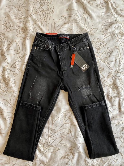 Дънки XS чисто нови