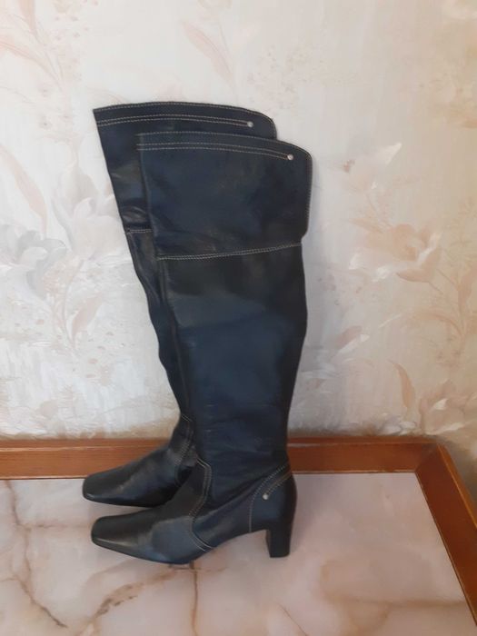 Продам сапоги женские