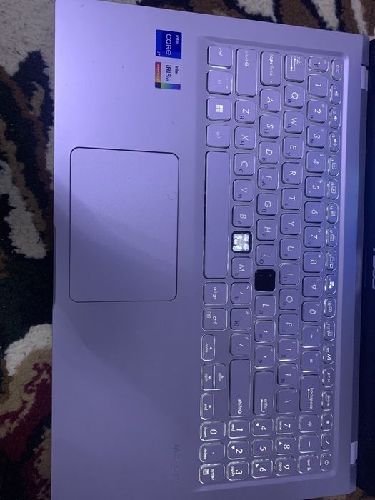 noutbuk ASUS 8 ga 512 talik windows 11  core i7 11th gen 2’8 HZ