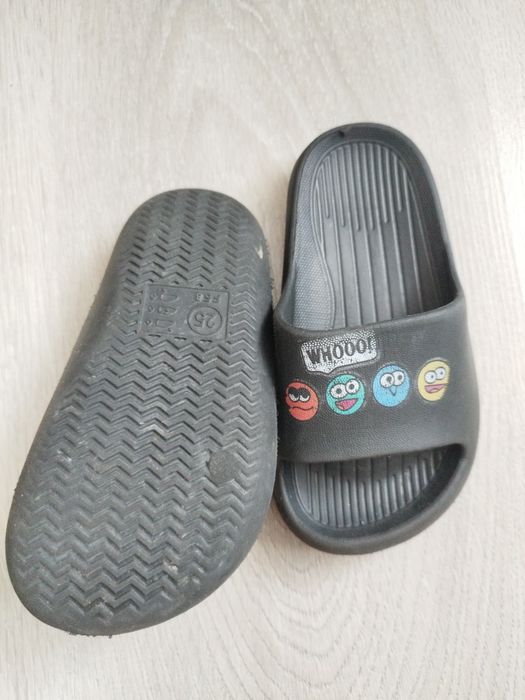 Vând încălțăminte băiat