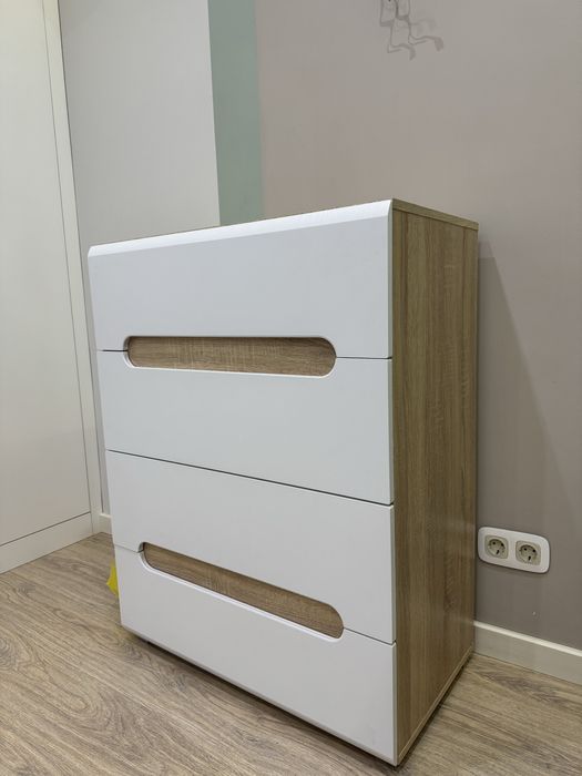 Продается комод (мебель)