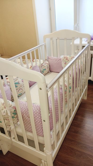 Продам детскую кроватку