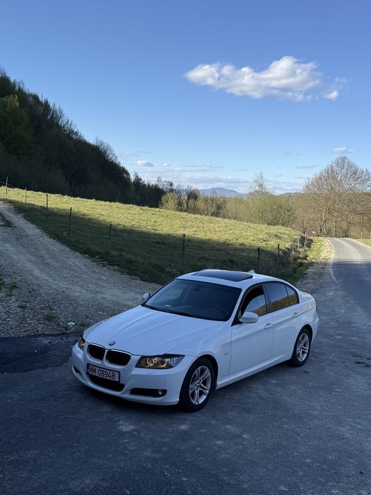 Bmw  320 2011.