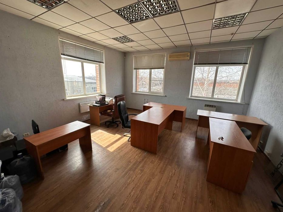 В продаже промбаза  Абая 203/1