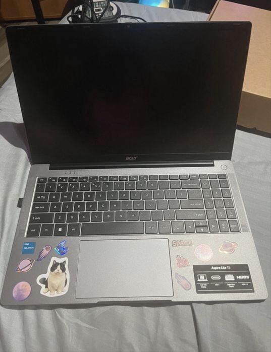 Laptop Acer Aspire Lite 15