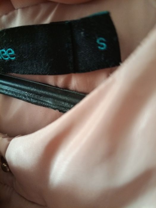 Продам куртку весеннюю