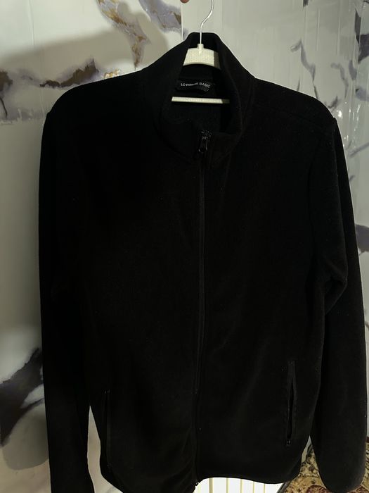 Продам одежду по 3000, размеры s