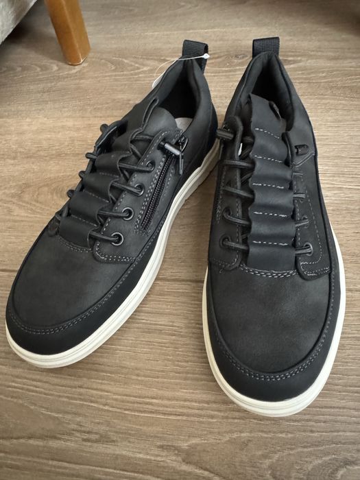 Туфли школьные, новые!!!