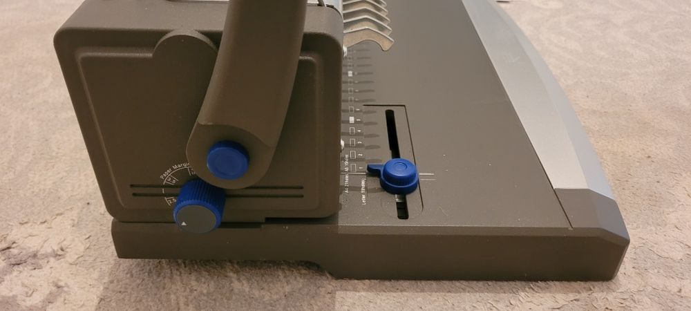 Брошюровщик продам новый