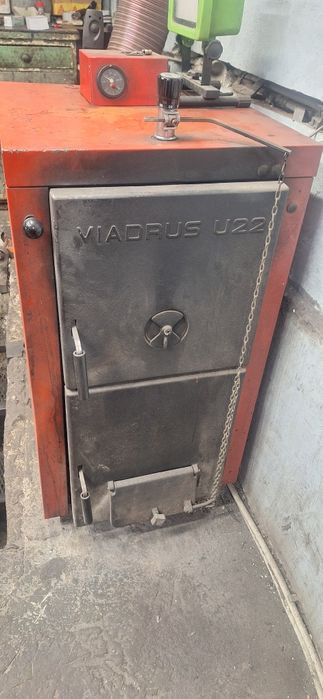 Котле на твърдо гориво viadrus u22